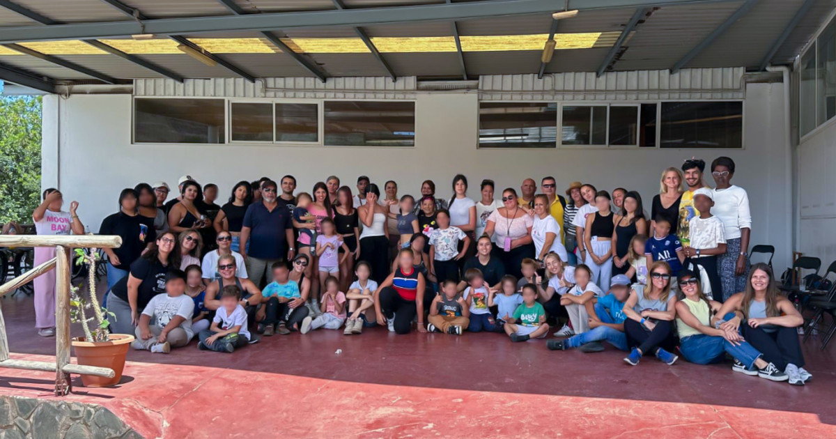 Más de un centenar de vecinos de Mogán celebran el Día de la Familia entre caballos