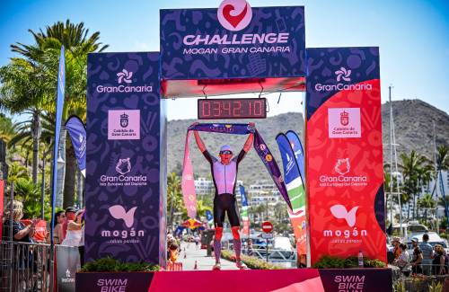 La temporada europea despega en el Challenge Mogán Gran Canaria con las victorias de Will Draper y Marta Lagownik