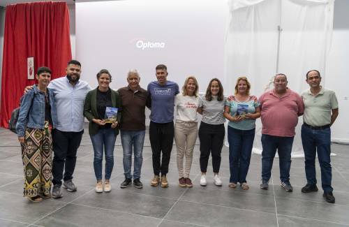 Román Moreno Afonso presenta  Aromas de Nuestra Tierra