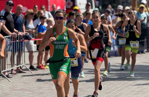 Karim Balli y Mia Leadbeater, vencedores de la categoría OPEN del  IV Acuatlón Mogán Runize