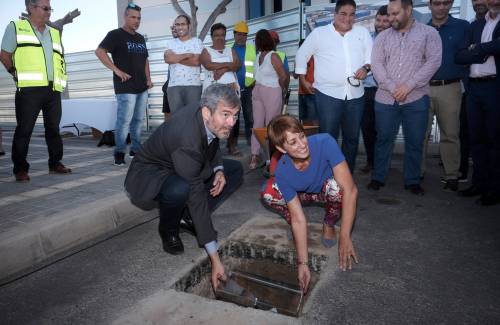 Clavijo asiste a la colocación de la primera piedra del nuevo aparcamiento del Centro de Salud de Arguineguín