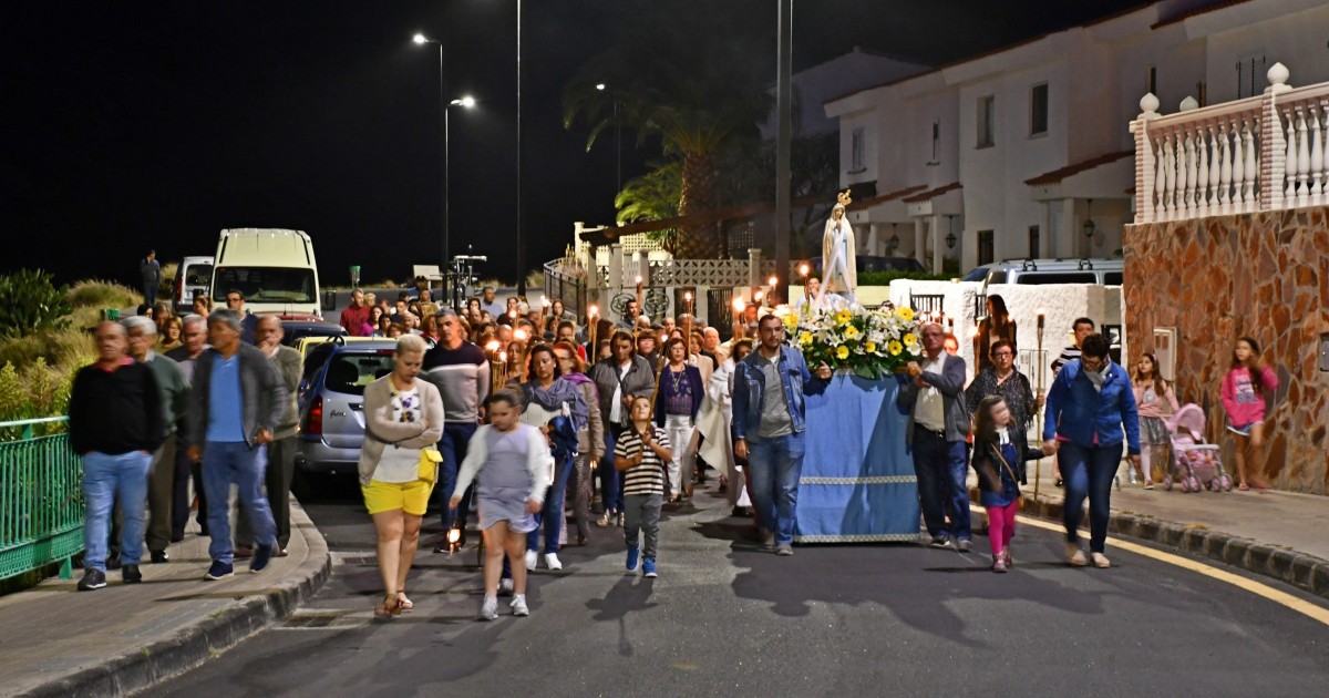 La Semana Cultural de Veneguera culmina con la procesión de las antorchas en honor a la Virgen de Fátima