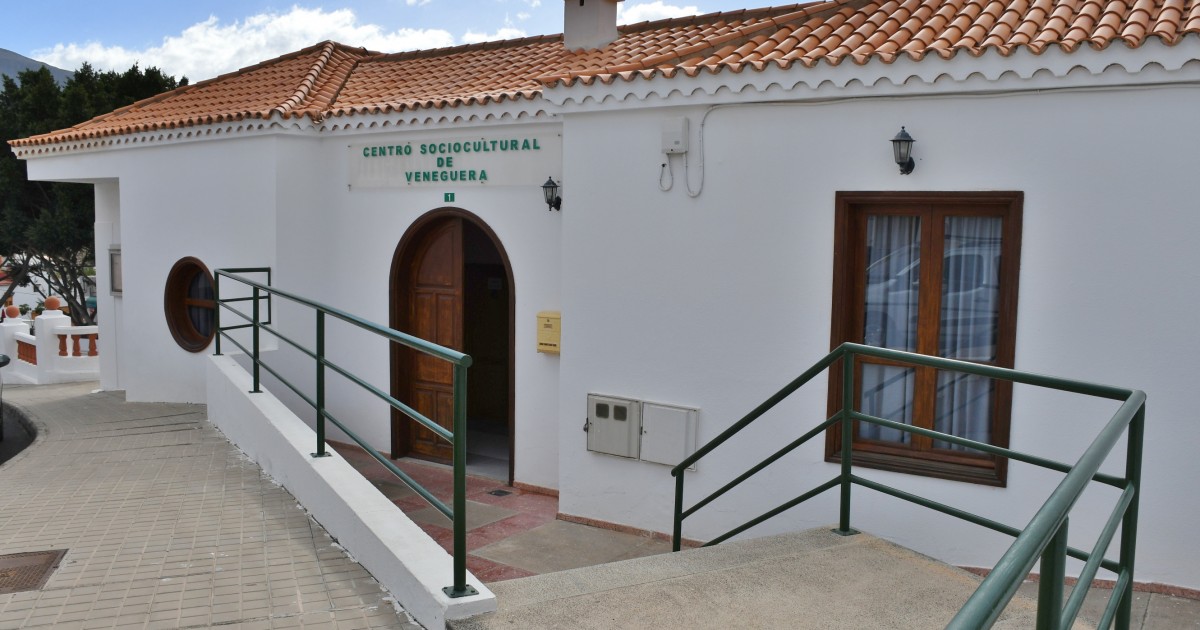 El Centro Sociocultural de Veneguera mejorará sus instalaciones y contará con un punto de información ambiental