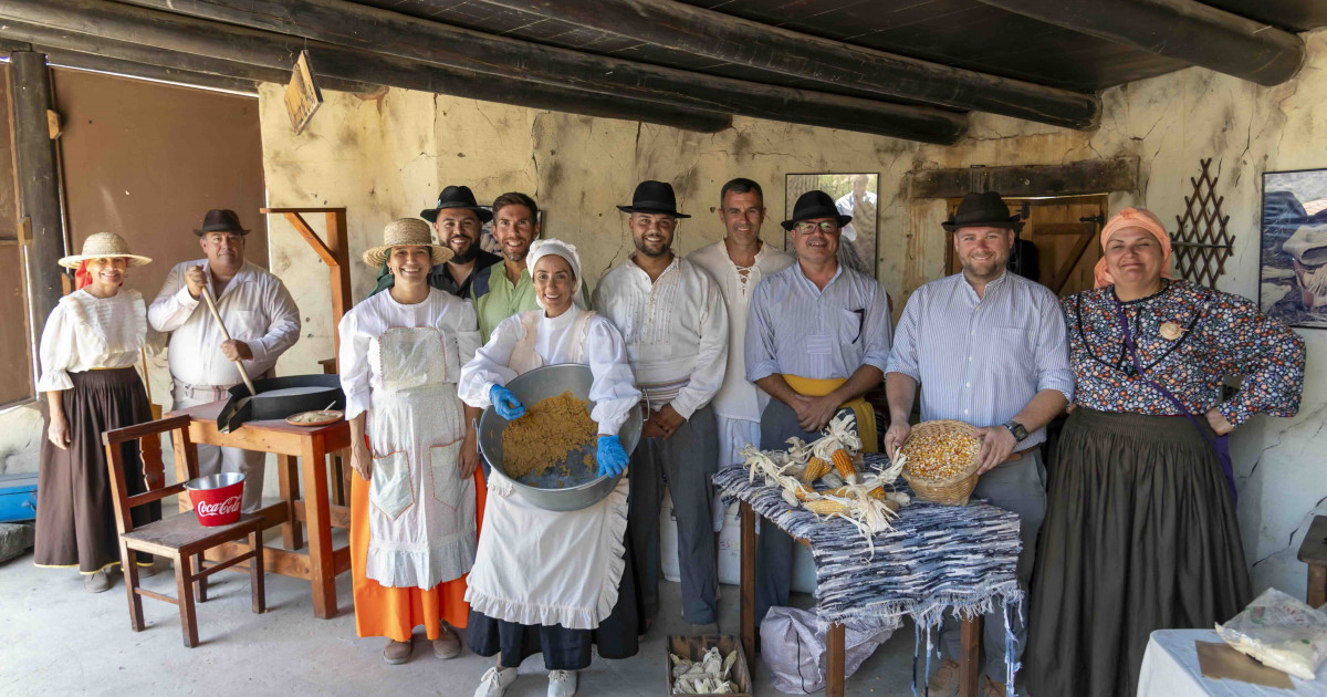 El Día de Canarias en Mogán sabe a gofio