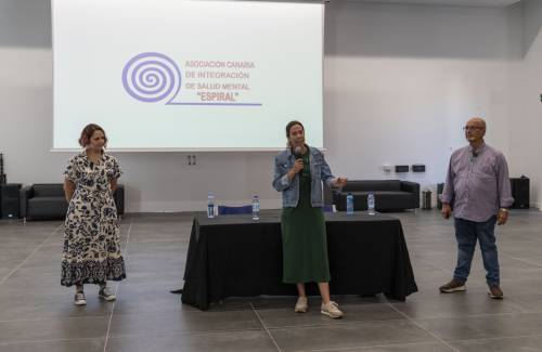 Mogán reflexiona sobre salud mental  con charla y teatro