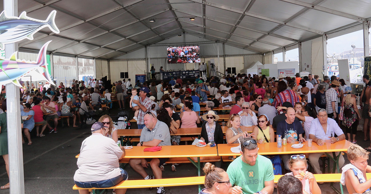 Más de 5.000 personas asisten al día grande de la 1ª Feria de Atún de Mogán