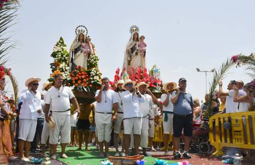 Las Fiestas del Carmen culminan con la procesión marítima de la Virgen del Carmen de Playa de Mogán