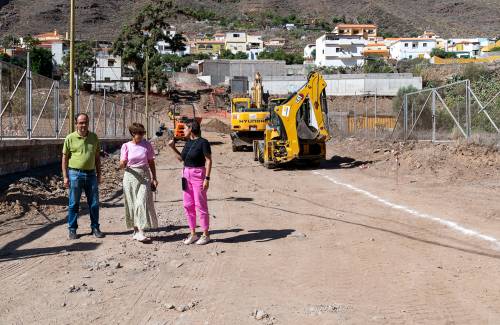 El Ayuntamiento trabaja en la urbanización de la calle Vinagrera de El Horno