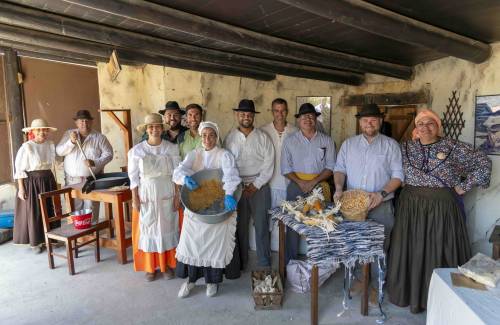El Día de Canarias en Mogán sabe a gofio