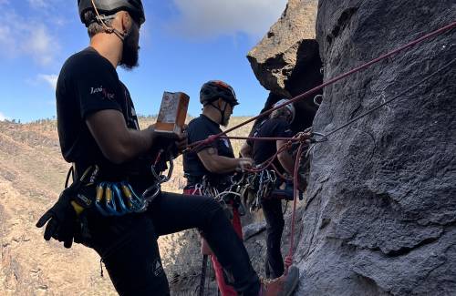 Mogán promueve el barranquismo reequipando cinco barrancos