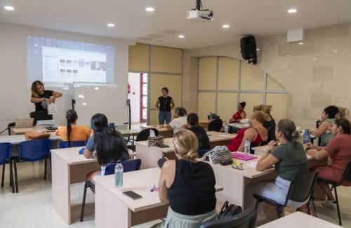 22 mujeres completan el  Curso de Gobernanta organizado  por el Ayuntamiento