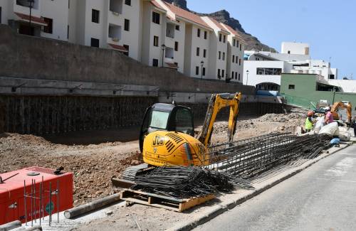 Mogán rescinde el contrato de las obras del edificio de aparcamientos del casco y el de los accesos a Arguineguín de la GC-500