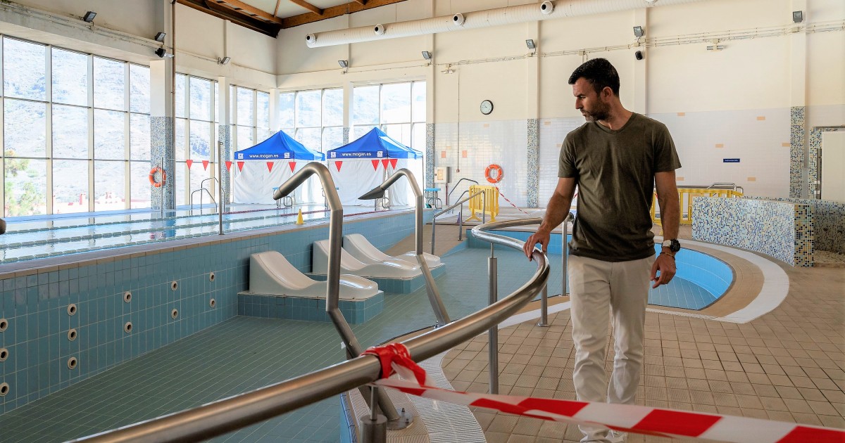El Ayuntamiento de Mogán repara la piscina de hidroterapia del complejo deportivo municipal del casco