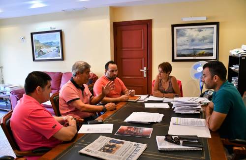Onalia Bueno se reúne con la Federación Insular y la Federación Regional de Lucha Canaria