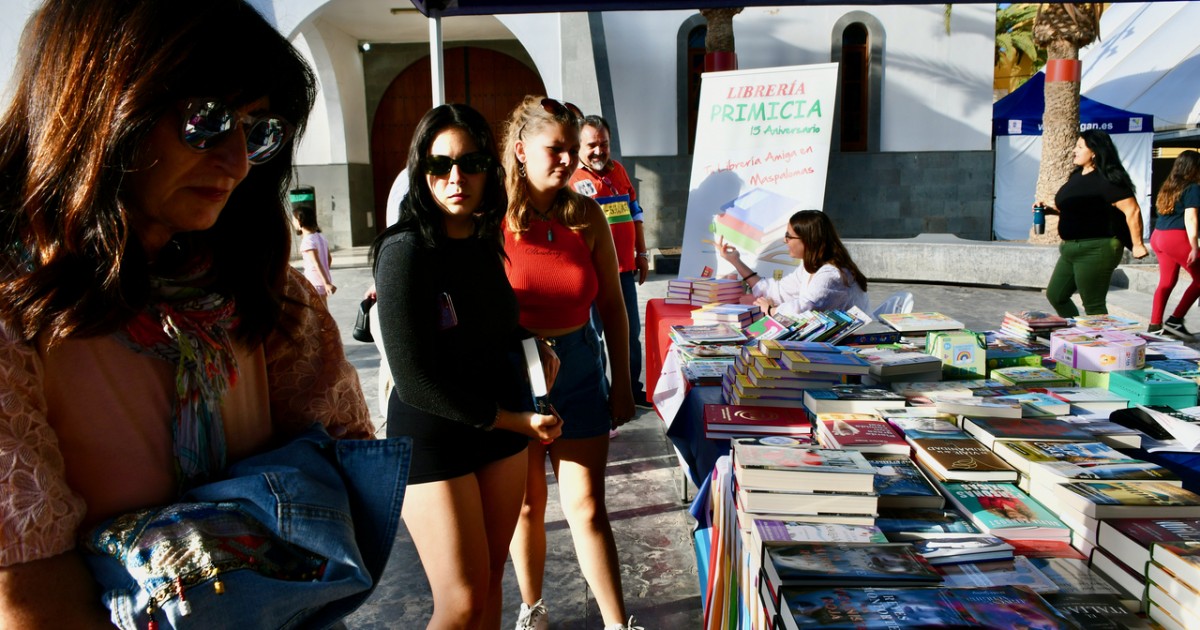 Mogán celebra su décima Feria del Libro