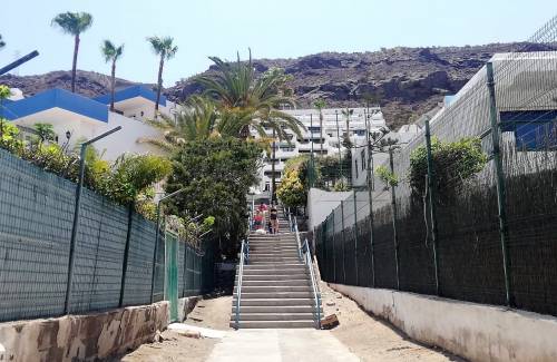 Mogán destina 218.000 euros a rehabilitar varias escaleras en Puerto Rico