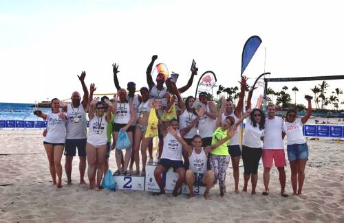 24 parejas se disputan el V Torneo Voley Playa Mixto Anfi del Mar