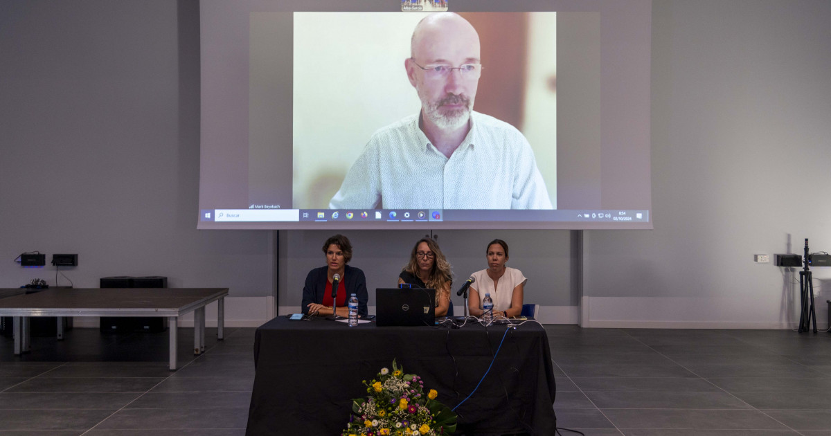 Profesionales trabajan la atención social centrada en soluciones en las V Jornadas  de Infancia y Familia de Mogán