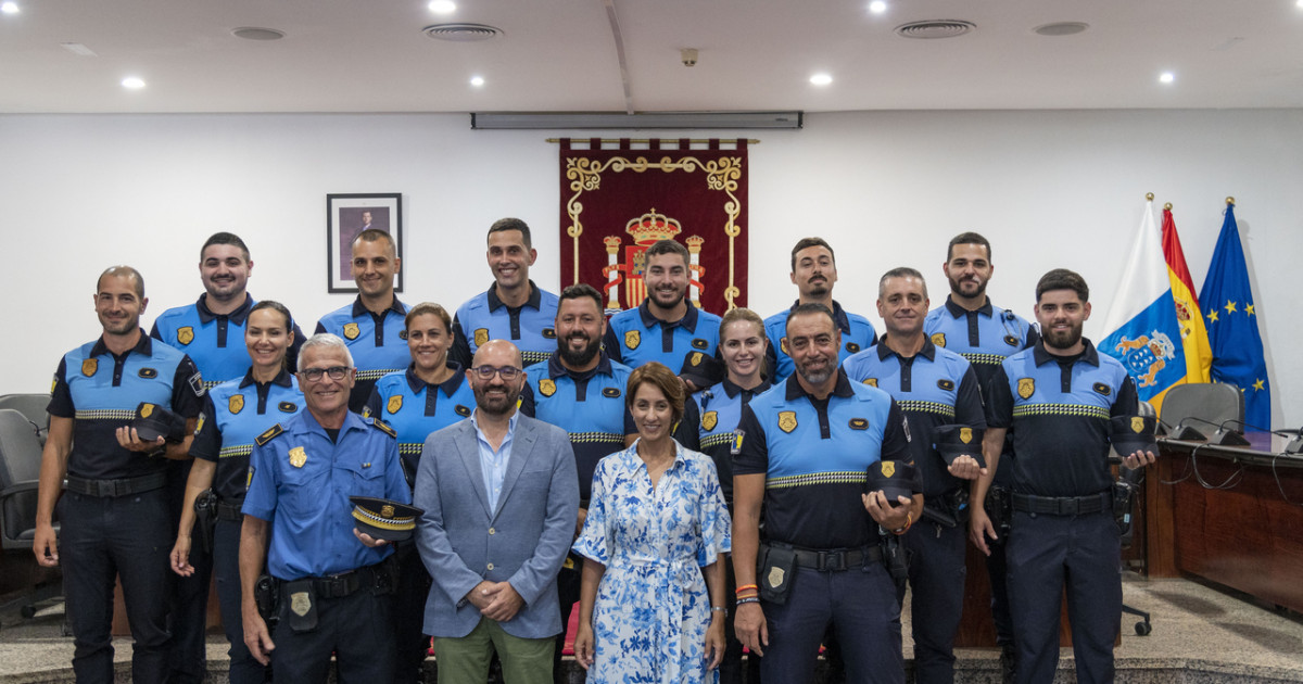 13 agentes toman posesión de sus  cargos en la Policía Local de Mogán