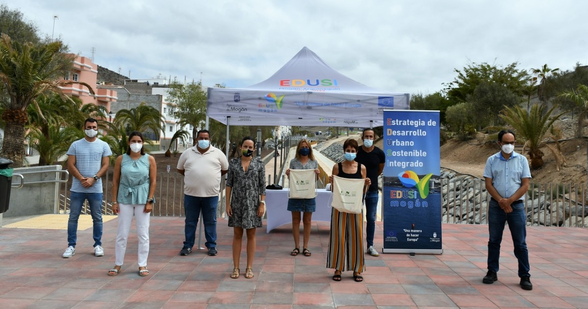El Barranco de Pino Seco estrena un moderno  paseo que une la zona alta de Arguineguín con la costa