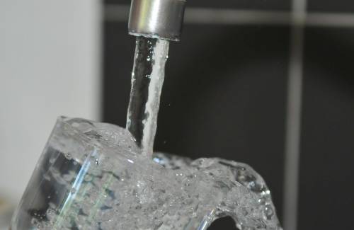 Salud Pública restringe el consumo humano del agua de abasto en Arguineguín por exceso de cloruro