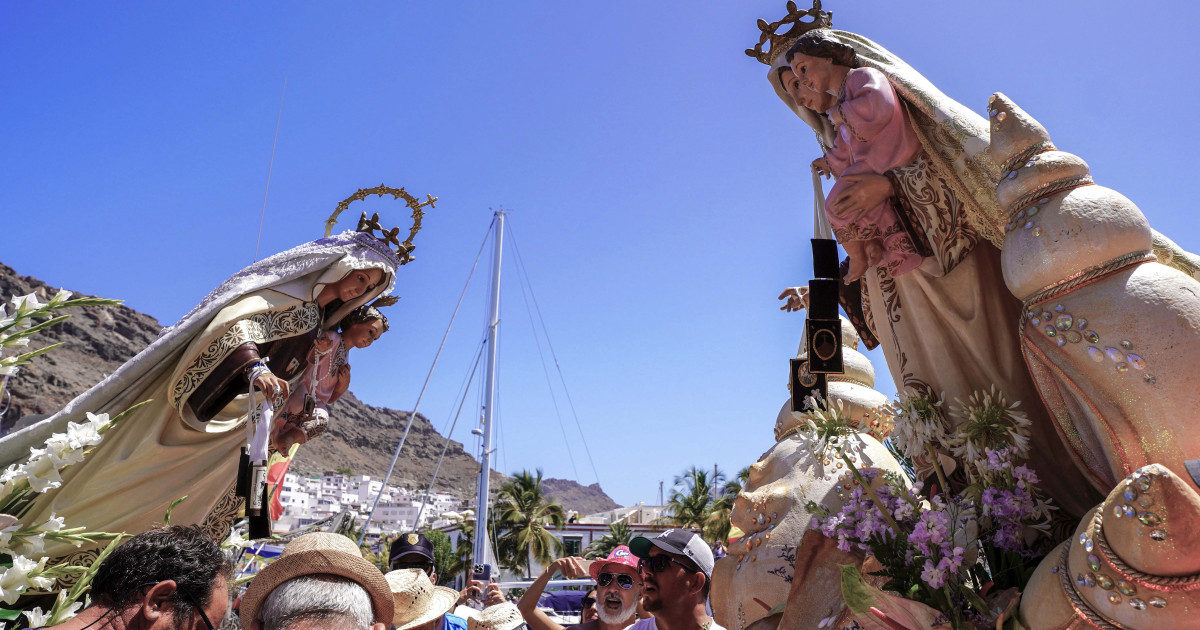 Caluroso encuentro de la Virgen del Carmen de Arguineguín y Playa de Mogán