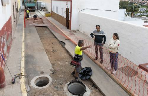 El Ayuntamiento de Mogán renueva la red de saneamiento de la calle El Puntón